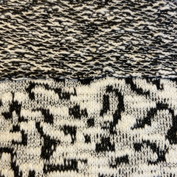 RUBY RD | Size M | animal print pattern sweater - Picture 2 of 8